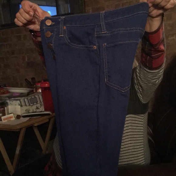 No Boundaries Blue Jeans - Picture 3 of 3